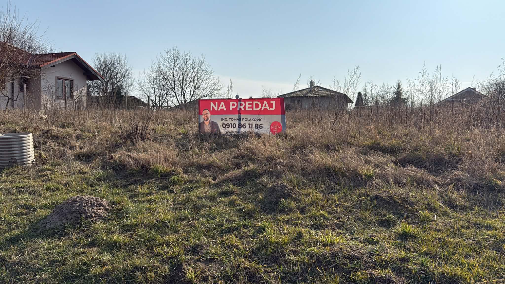 Pozemok 1.000 m2 s potenciálom výstavby rodinného domu, Malinovo, 329.000 €